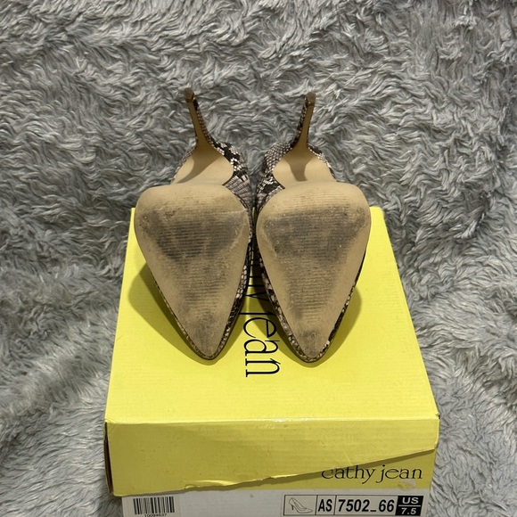 Cathy Jean Snakeskin heels, shoebox included, size 7.5 - Picture 6 of 6